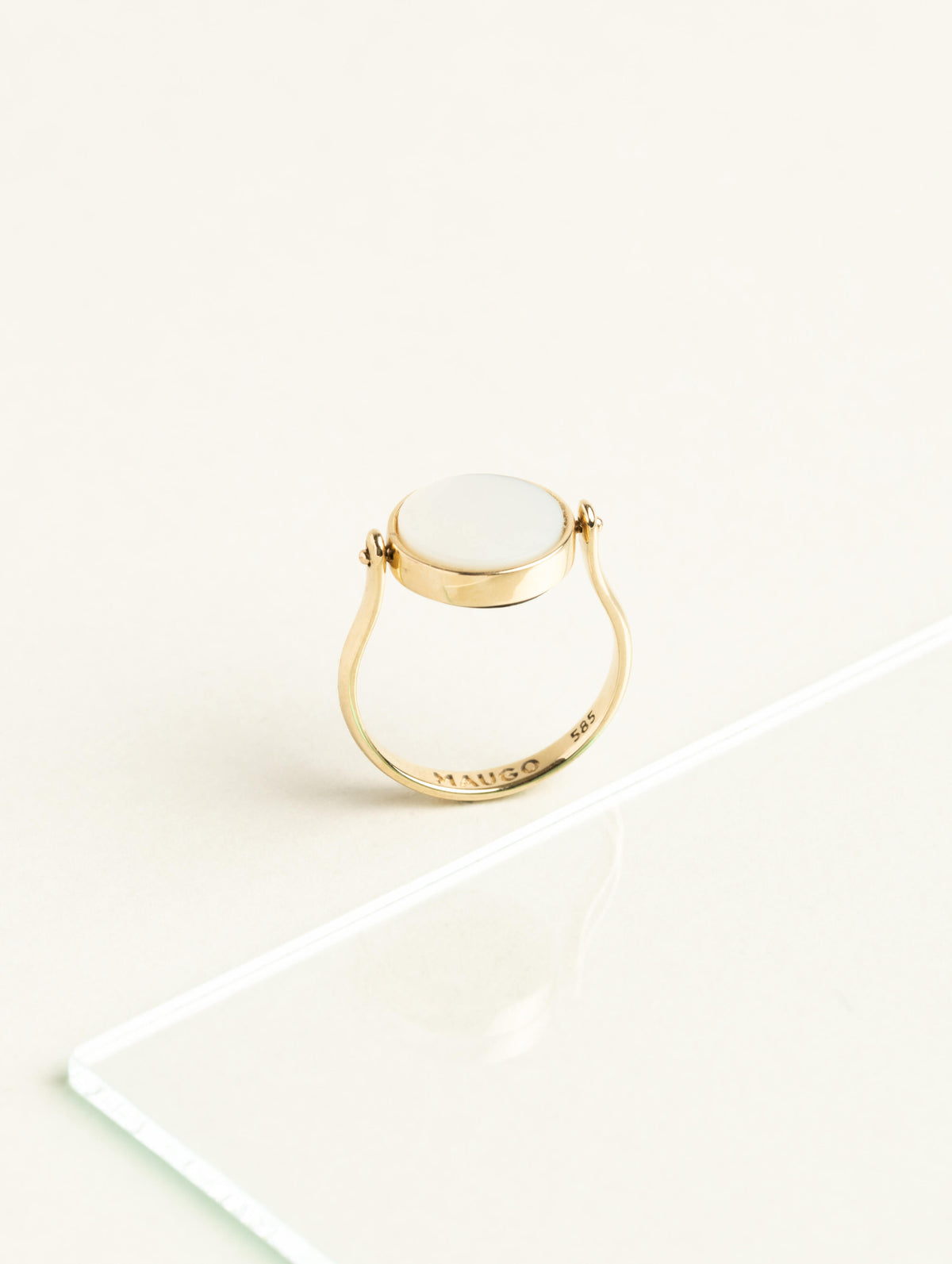 Mother of Pearl Reversible Ring